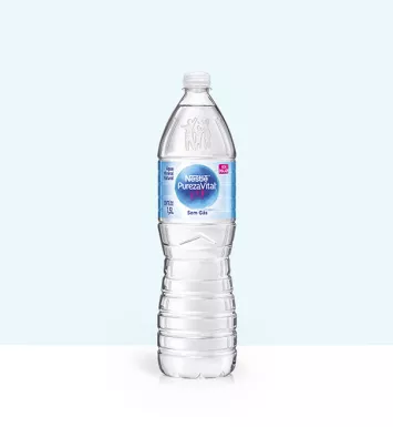 Nestlé Pureza Vital 1,5 L sem gás Nestlé Pureza Vital 1,5 L sem gás bottle